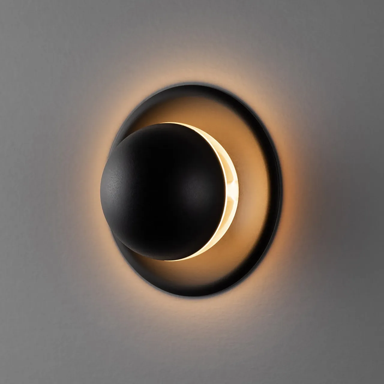 CHROME-DOME-WALL_BLACK