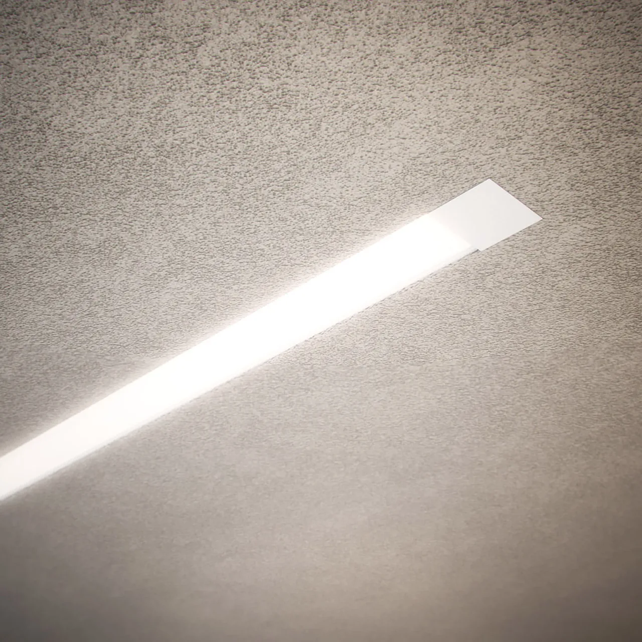 SLIM-C-LED-TRIMLESS