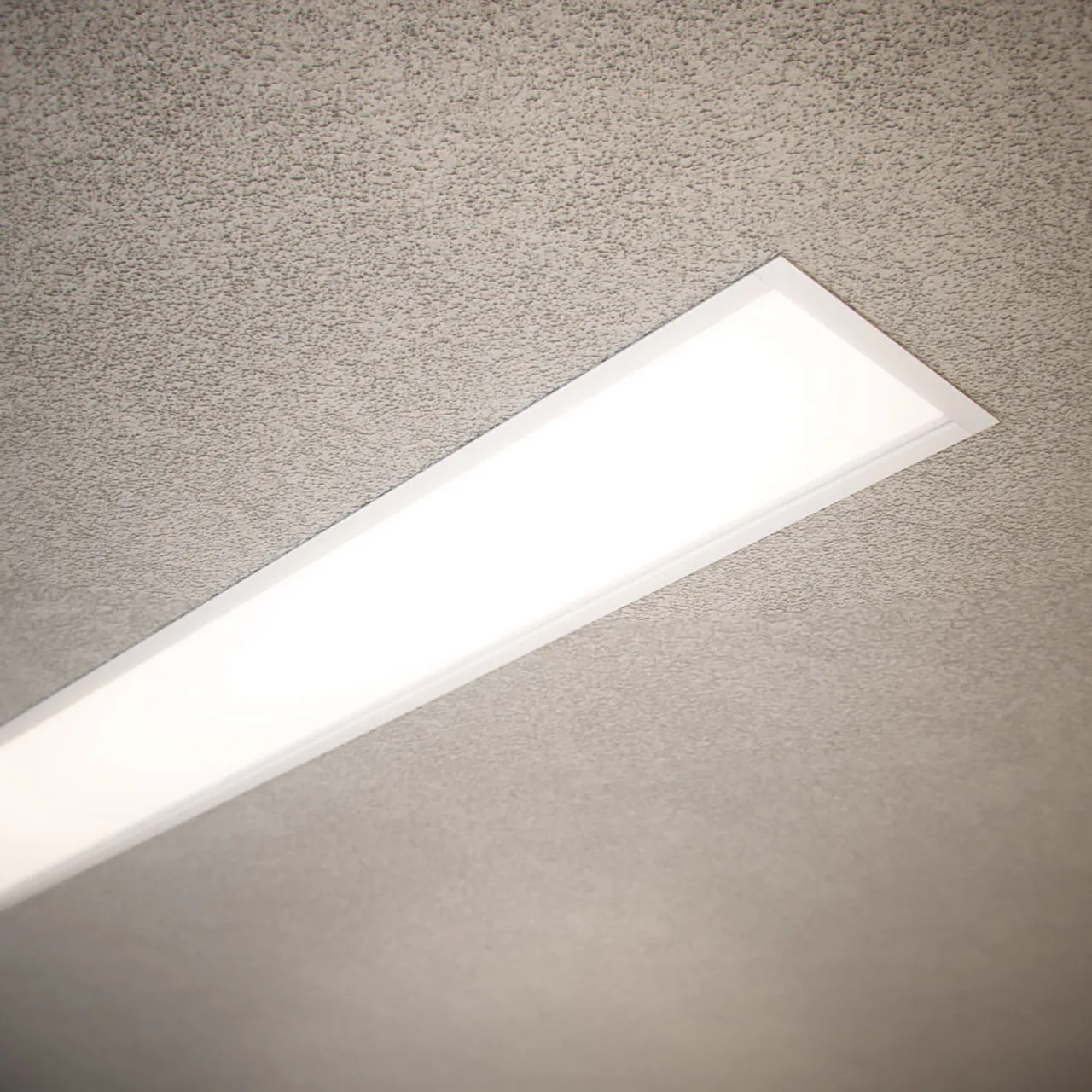 TRIM-FLSUH-LENS-LED-REC