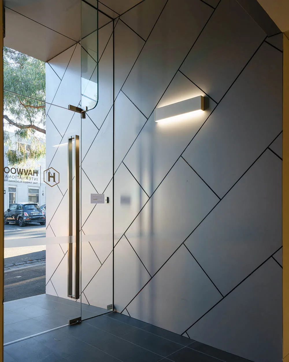 SLIM H WALL by DARKON