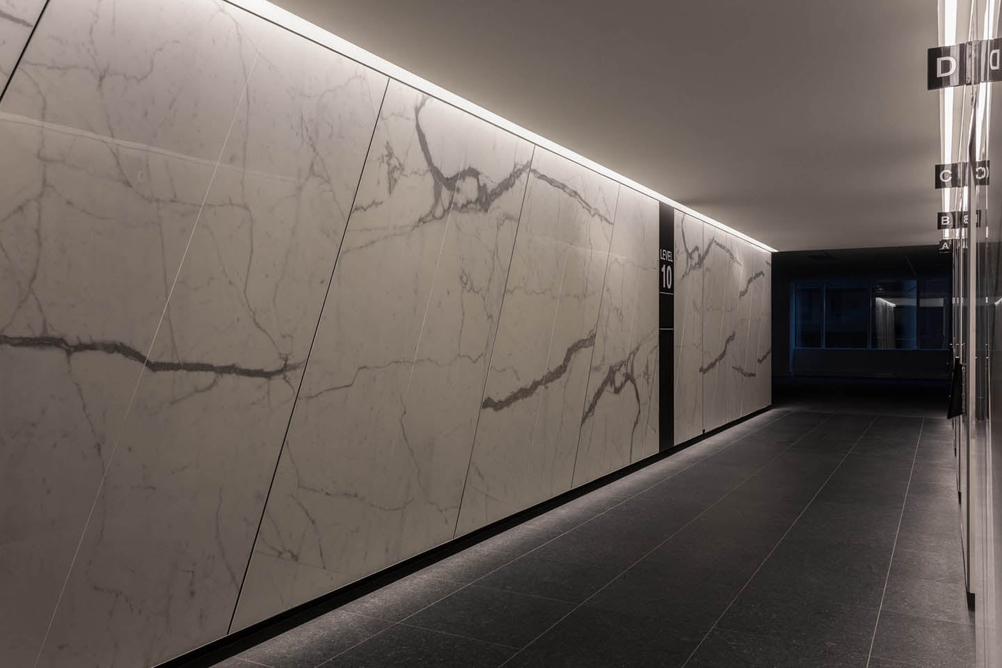 1 Market St Lift Lobby - 0949