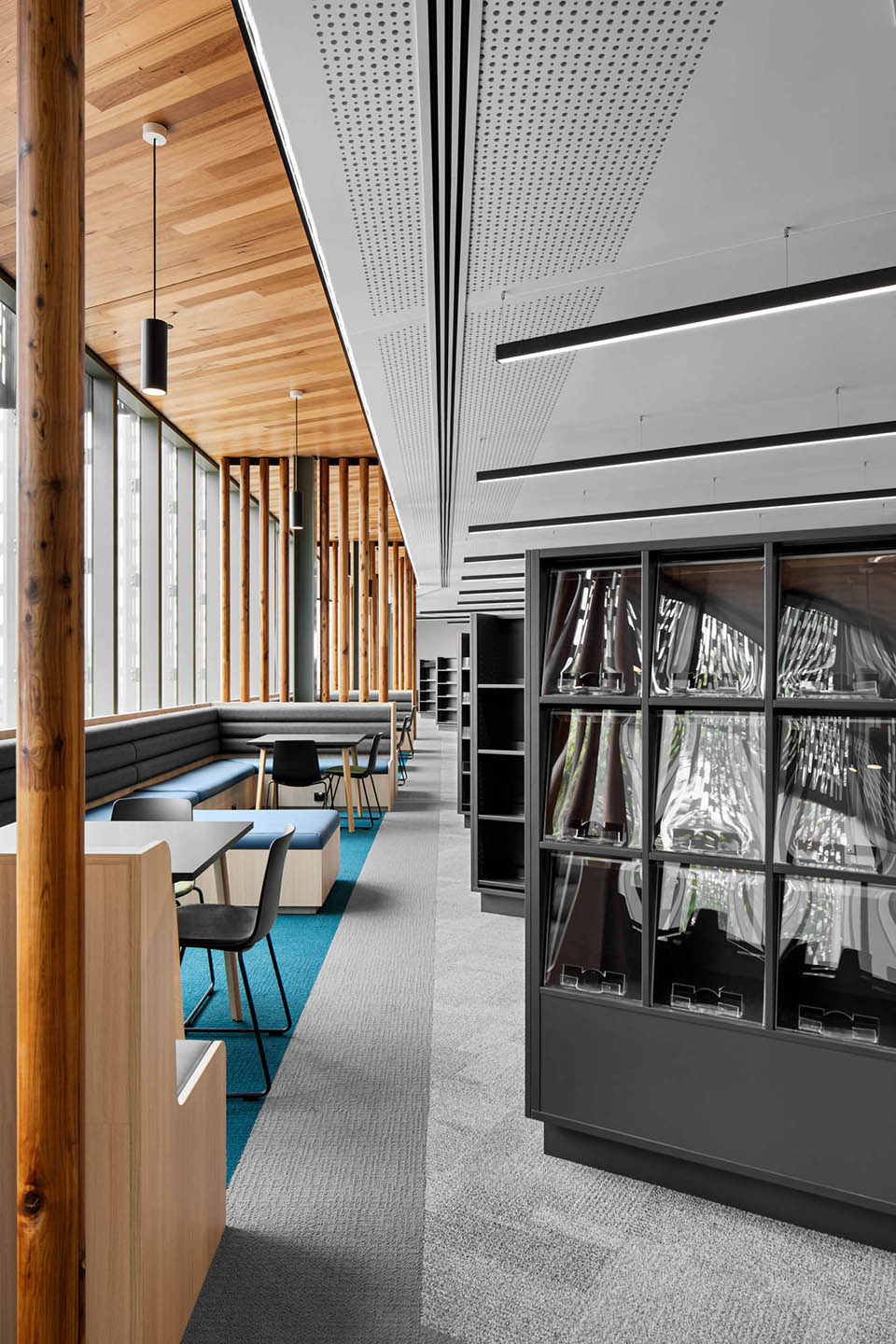 Ivanhoe-Library-25-045A3459
