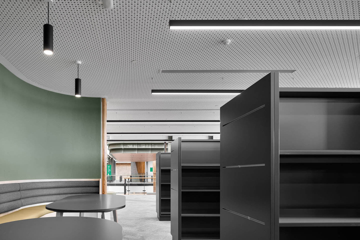 Ivanhoe-Library-29-045A3392