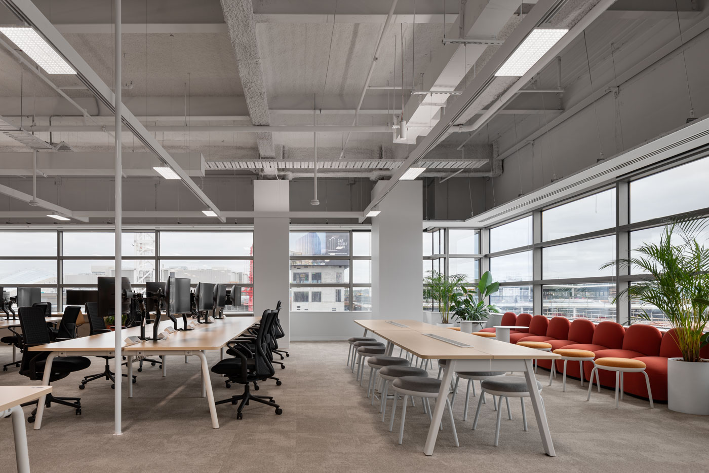 Officeworks-Chadstone-Place-045A0878